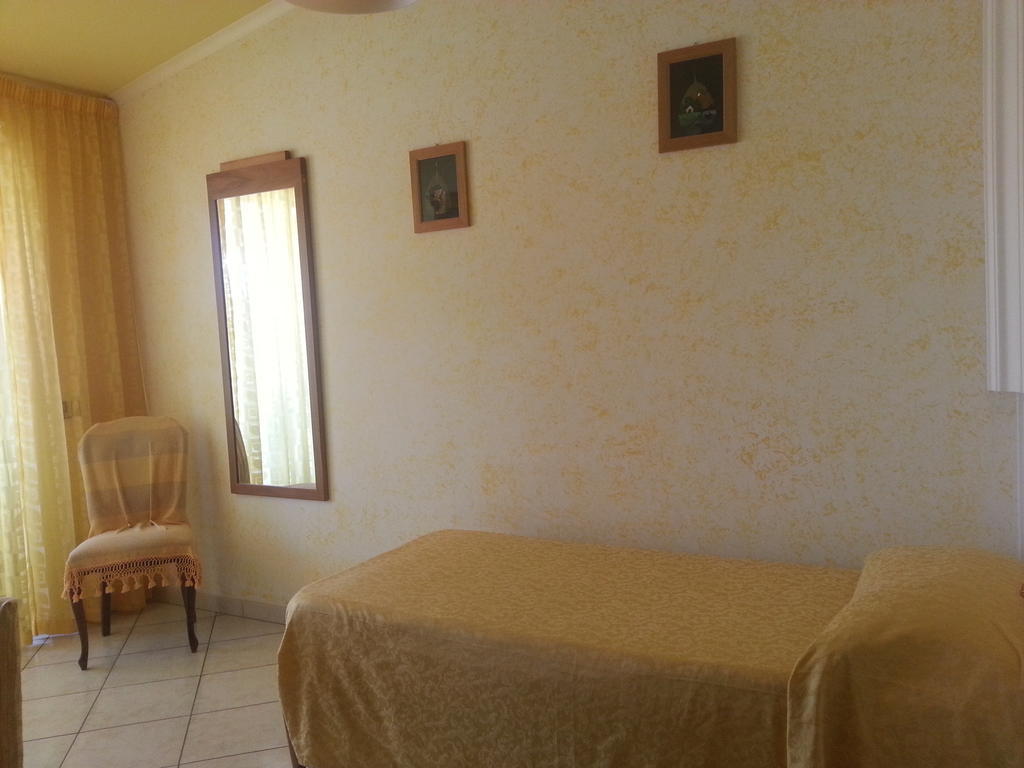 Hotel Mistef Фалерна Стая снимка