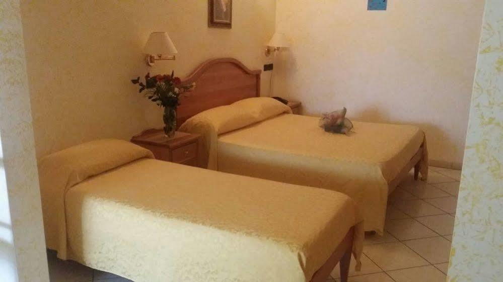 Hotel Mistef Фалерна Екстериор снимка